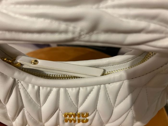 Sac à main miu miu blanc - photo numéro 6