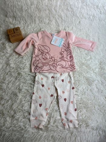 Pyjama deux pièces en velours rose Disney taille 6 mois