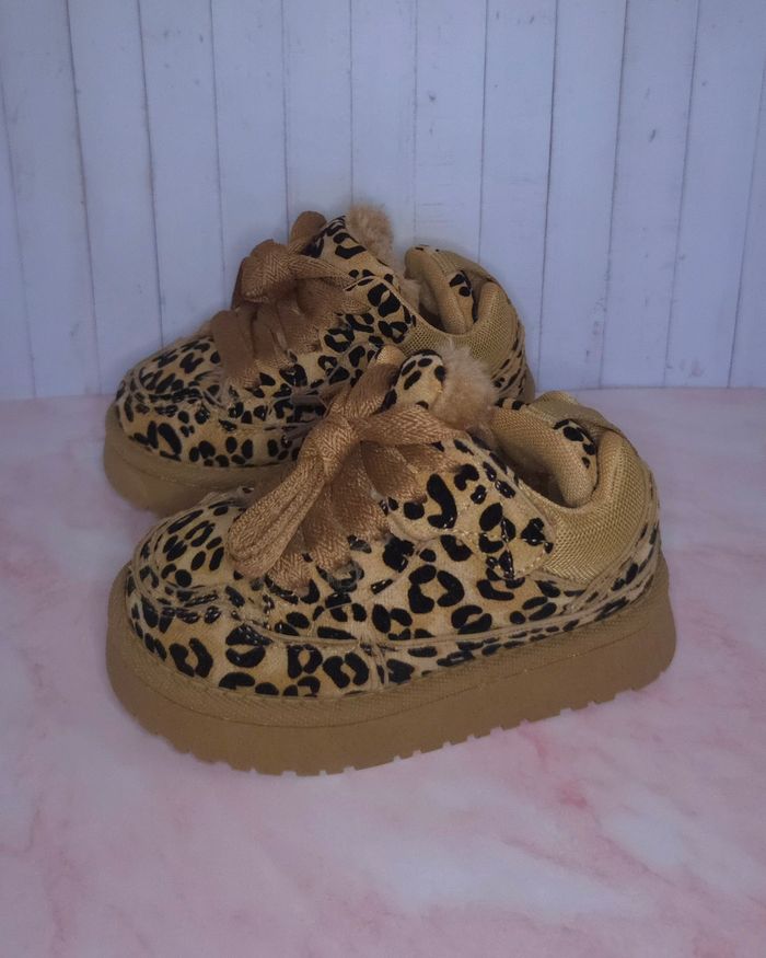 Baskets polaires filles léopard tendances - Taille 25 - NEUVES 🌟