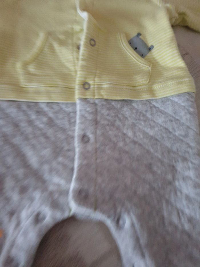 Joli pyjama hiver 6 mois - photo numéro 3