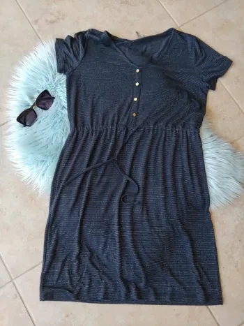 🕶 robe manches courtes marine M
