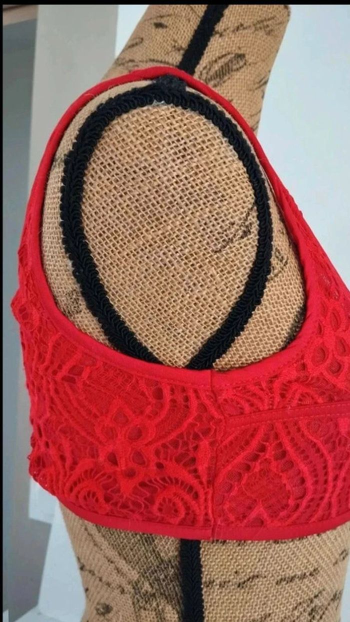 Petit  haut  rouge  femme  taille s/m - photo numéro 7