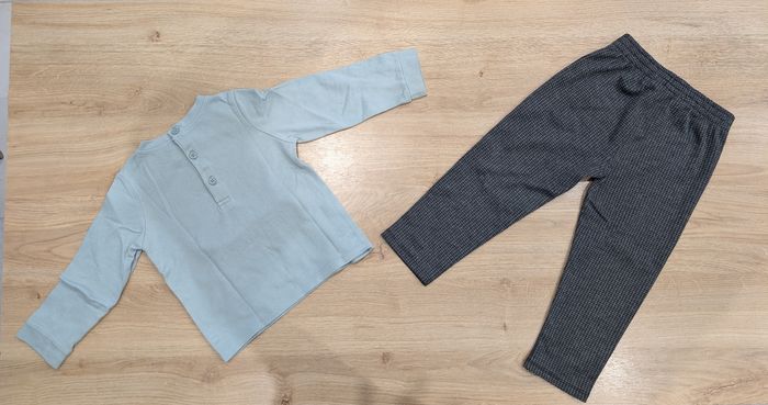 Ensemble tee-shirt pantalon - photo numéro 2