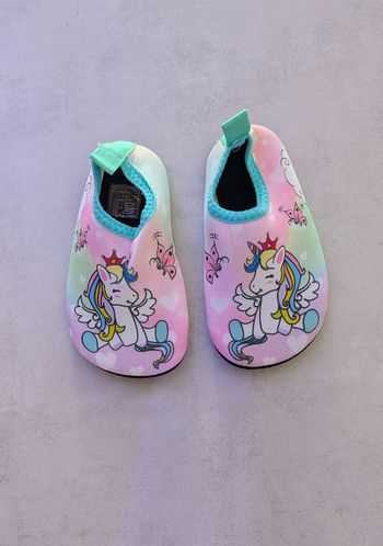 Chaussures de piscine motifs licorne 🦄 pour fille 