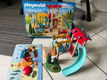 Playmobil 9423 parc jeux très bon état et complet