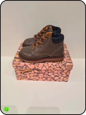 Chaussures Stones and Bones 20