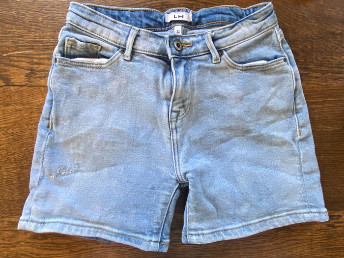 Short jean taille 32