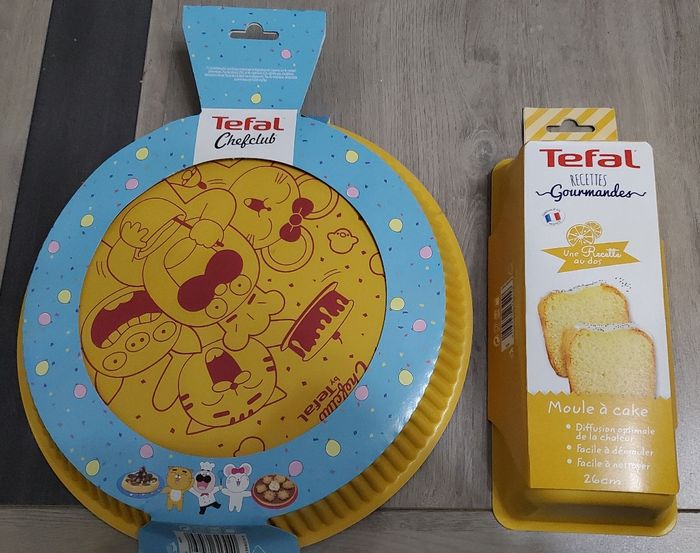 Moule à Tarte TEFAL 30cm + Moule à cake 24cm Neuf. - photo numéro 2