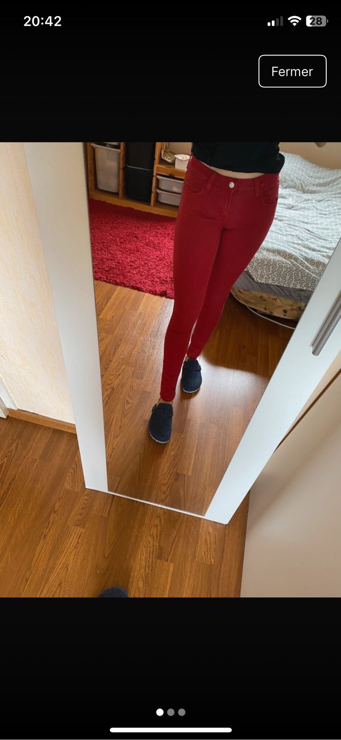 Jean slim rouge Mango