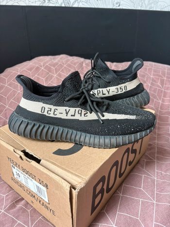 Yeezy Boost 350 V2