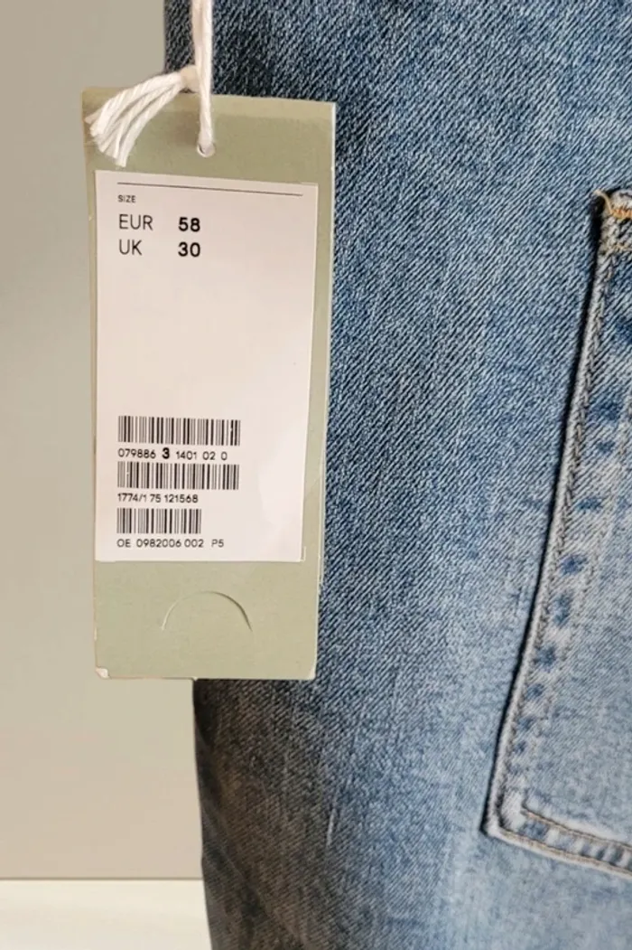 Short H&M Taille 58 - photo numéro 2