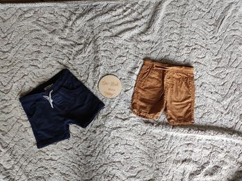 2 shorts 18 mois  Gémo