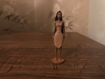 figurine pocahontas