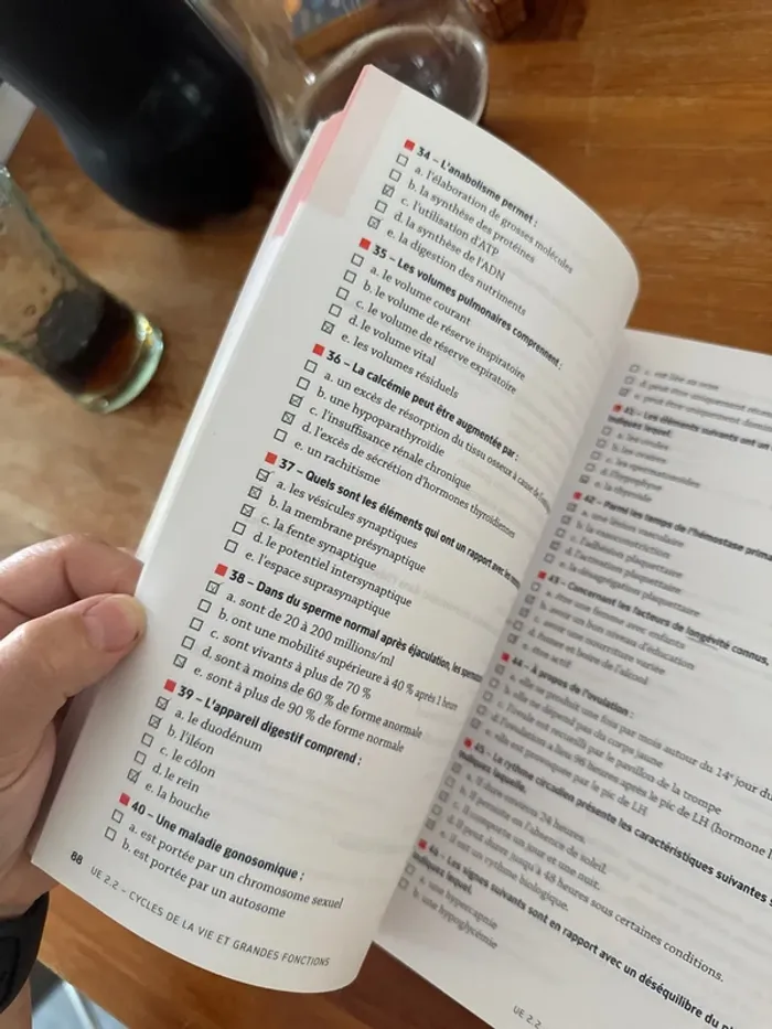 Livre validé vos premiers semestre en IFSI, en 650 questions corrigées - photo numéro 5