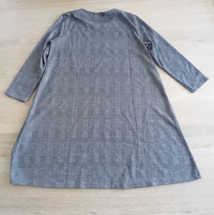 Robe Stradivarius femme M - Excellent état - photo numéro 2