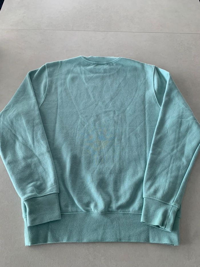 Pull Nike taille S très peu porté en parfait état - photo numéro 2