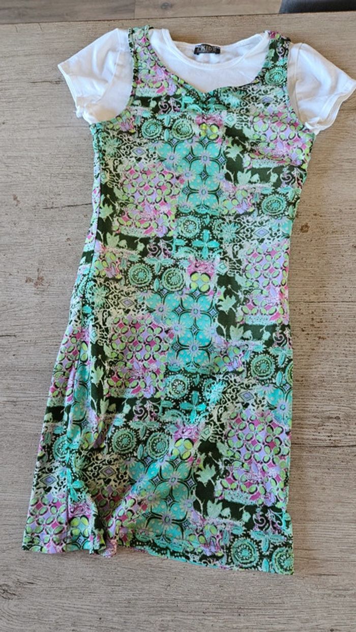 Robe moulante verte à motifs avec son t shirt blanc, sans manche, I'Kids Contemporary, 152/12 ans - photo numéro 11