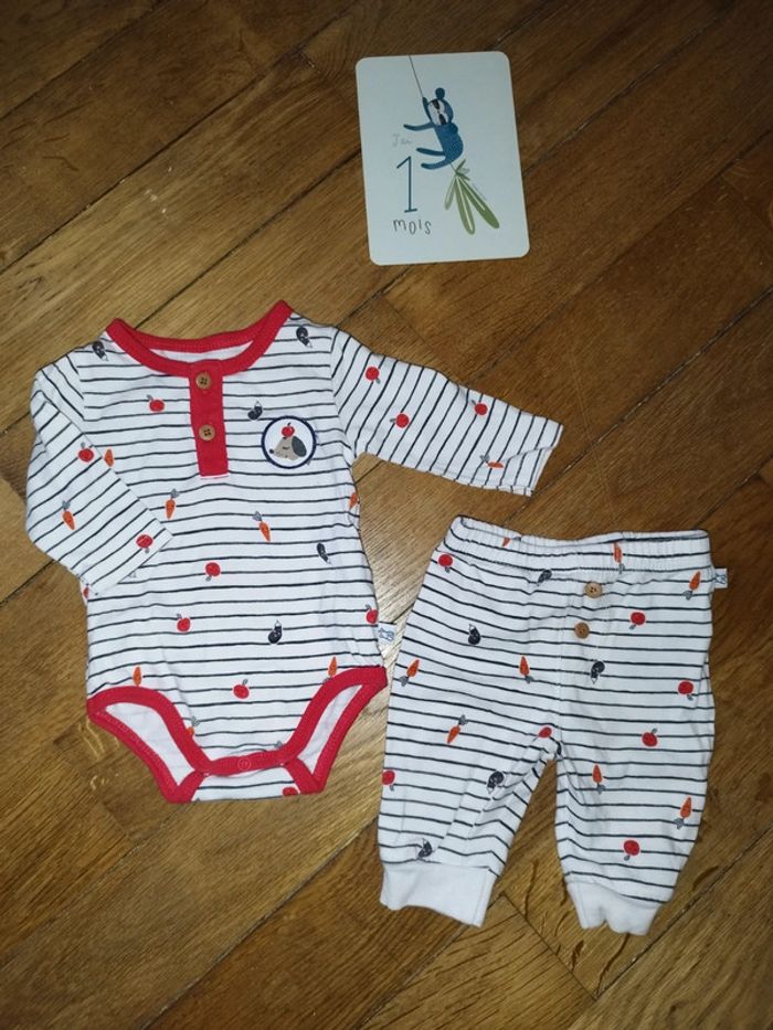 Ensemble 1 mois - photo numéro 2
