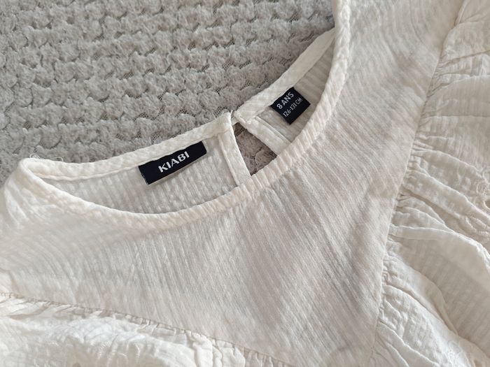 Chemise Kiabi blanche en 8 ans très bon état - photo numéro 3