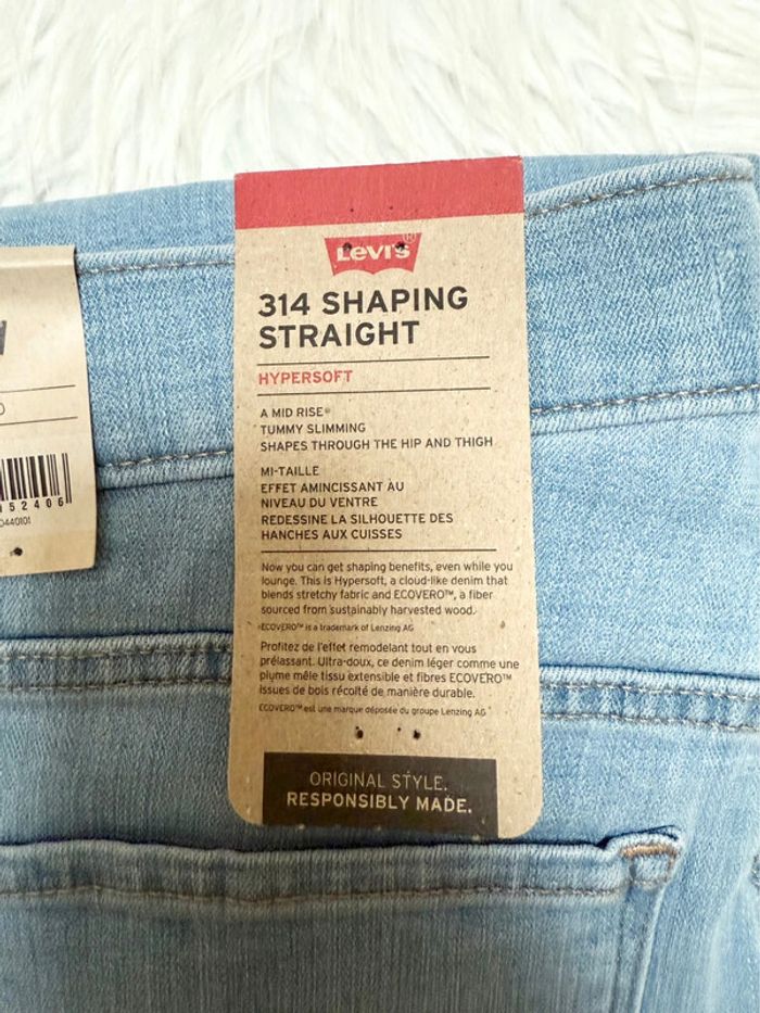 Jean Levi’s 314 Shaping Straight – Taille 29/30 – bleu clair – Neuf avec étiquette - photo numéro 2