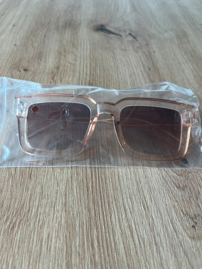 Lunettes de soleil vintages neuves - photo numéro 6