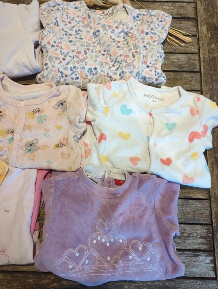 Lot de sept pyjamas 12 mois - photo numéro 2