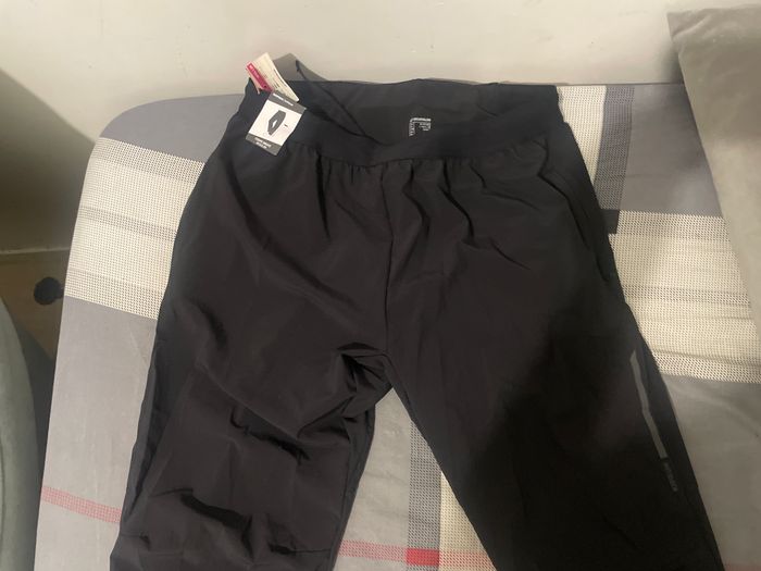 Bas décathlon noir - photo numéro 2