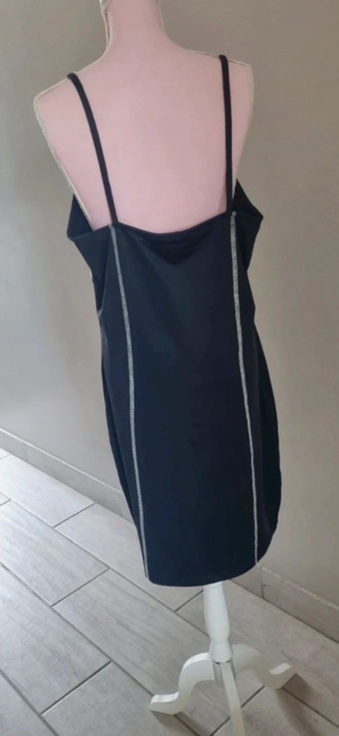 Robe noire H&M - photo numéro 3