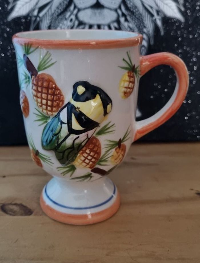 Tasse vintage avec cigale - photo numéro 1
