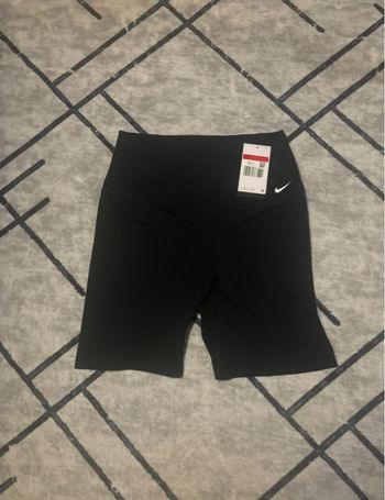 short nike taille L
