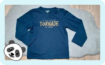 Tee-shirt ML kiabi "je suis la tornade de maman" 36m en très bon état