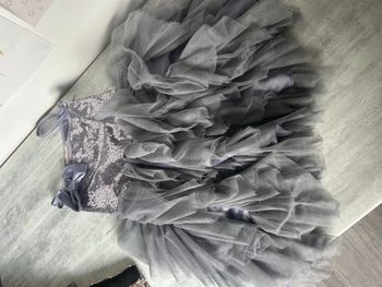 belle robe de cérémonie soirée fête fille 8 ans grise à strass