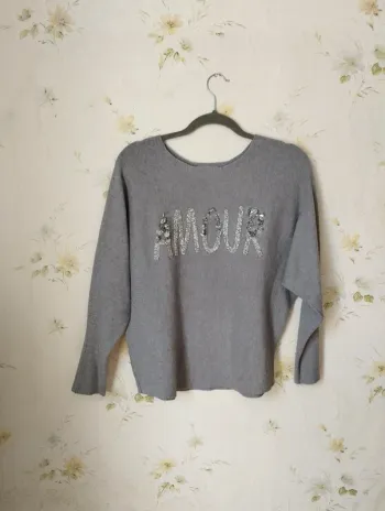 Pull fin gris taille M