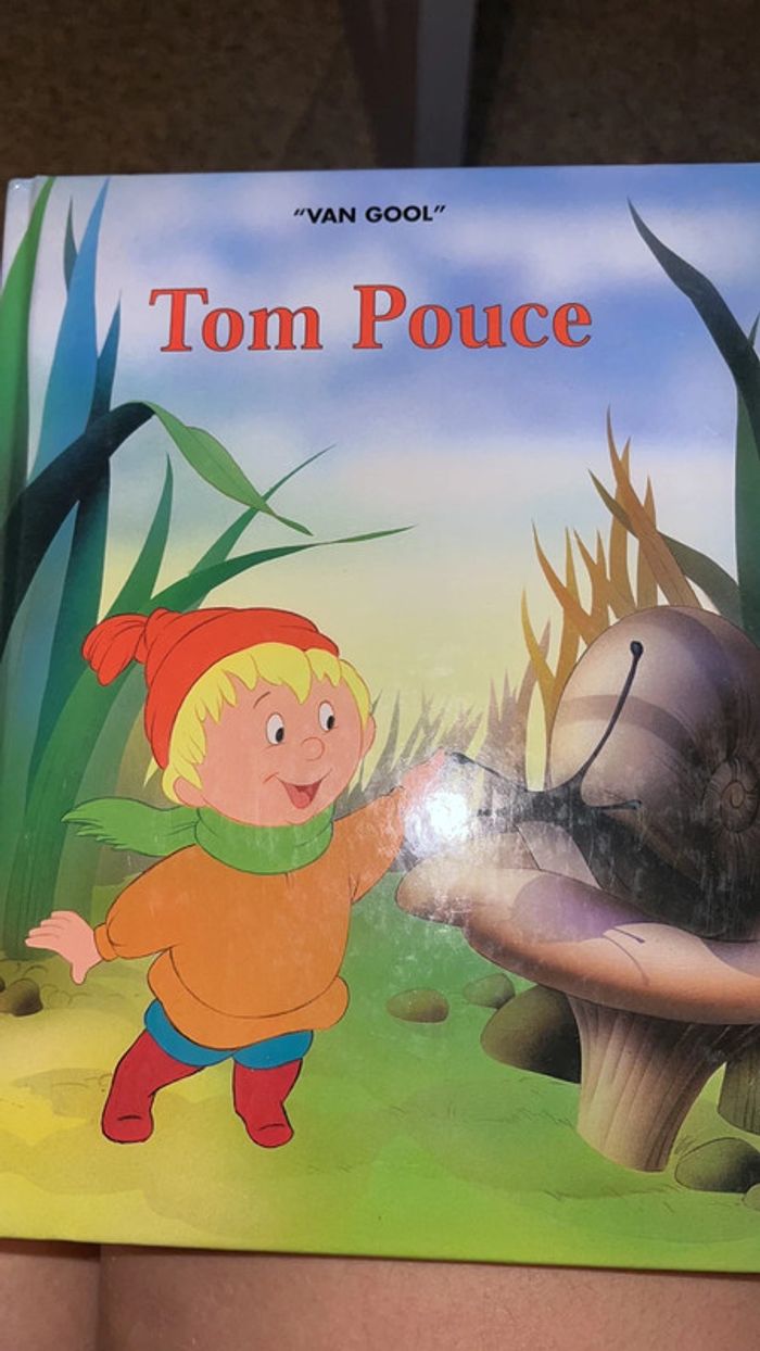Livre tom pouce