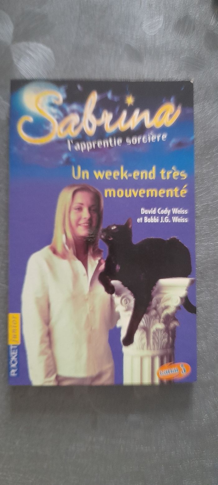 3 Livres Sabrina - photo numéro 4