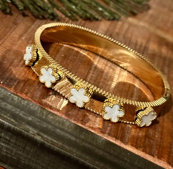 Jonc ovale qui s’ouvre acier inoxydable or trèfle blanc - photo numéro 9