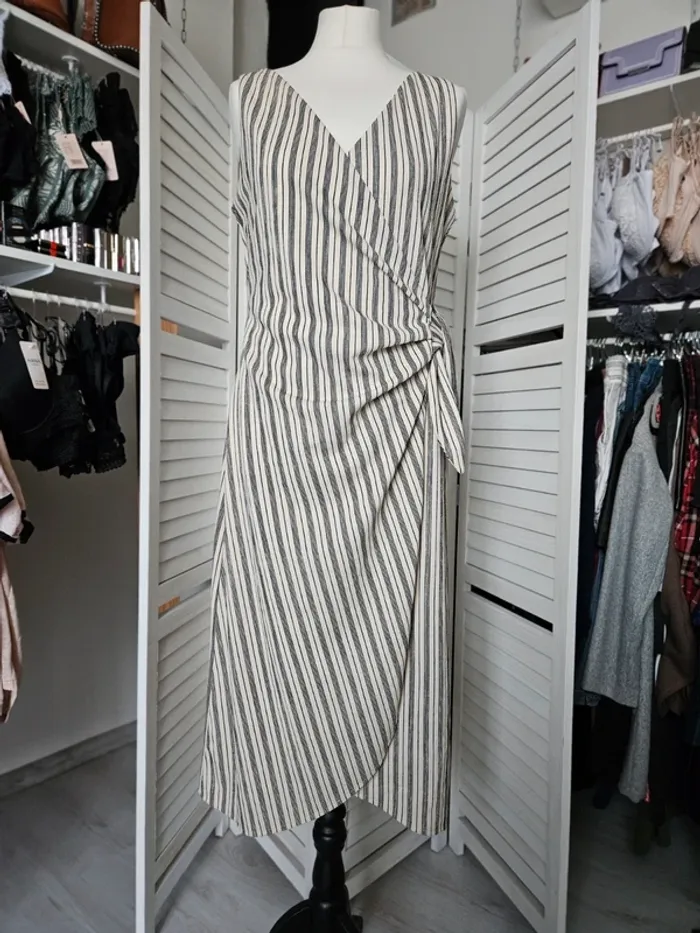 Robe mi-longue T.L h&m - photo numéro 6