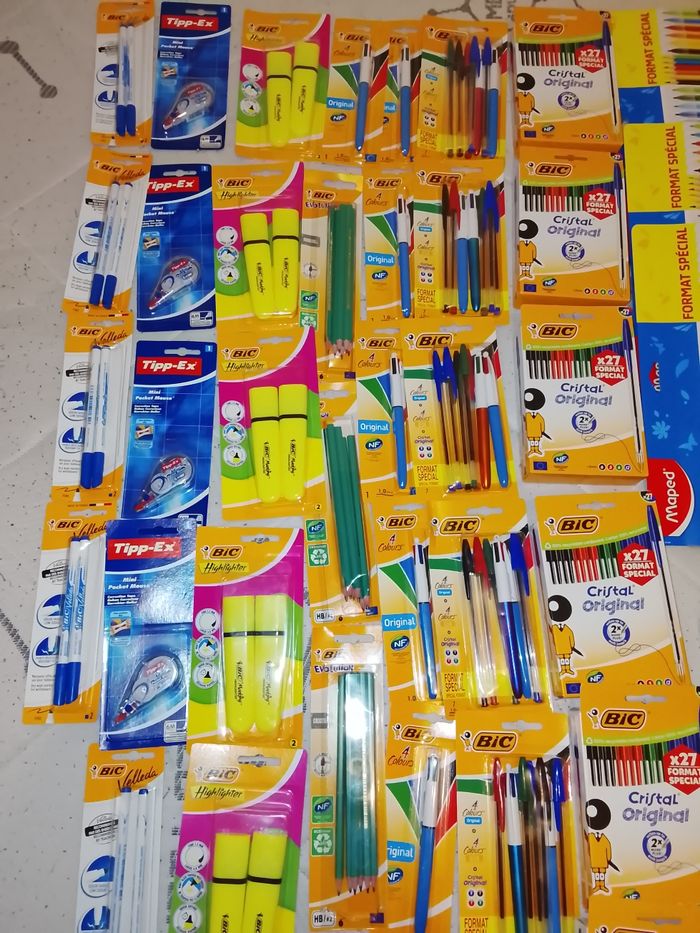 Fournitures scolaires - photo numéro 2