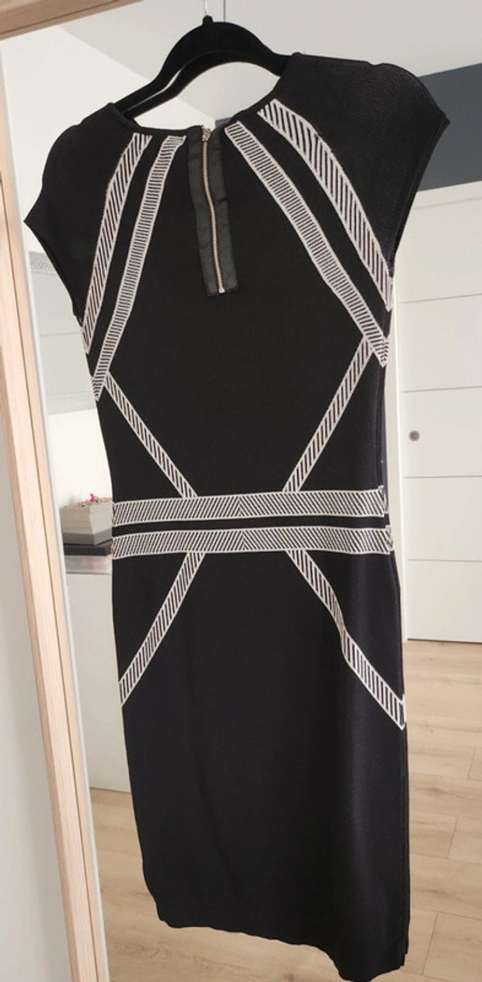 Robe fourreau manches courtes noire et blanche taille 1 38 Jacqueline Riu - photo numéro 2