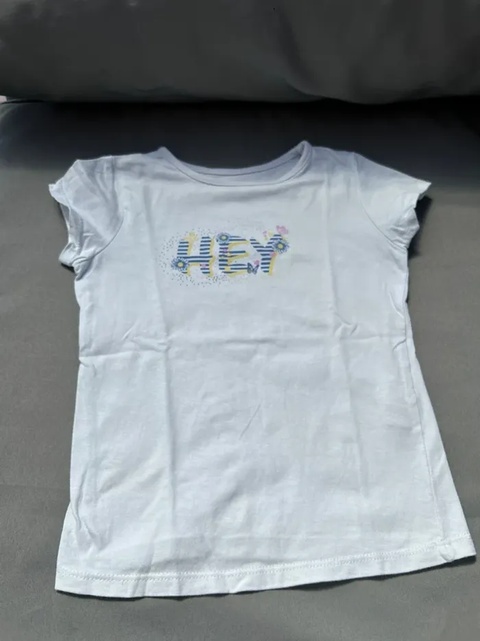 TEE shirt 3 ans