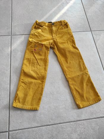 Pantalon en velours 6 ans Marese