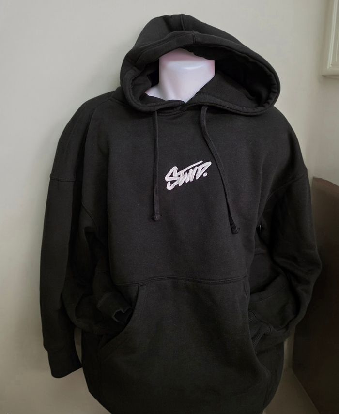 Sweat noir pull & bear - photo numéro 3