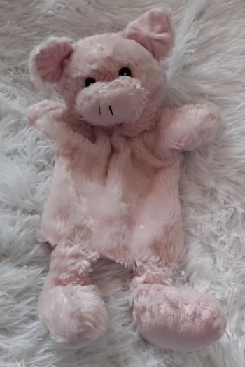 Doudou marionnette cochon rose
