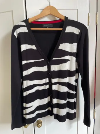 Jones New York ladies cardigan