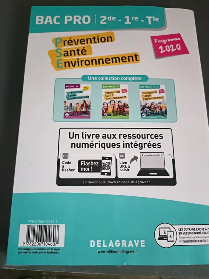 Livre scolaire bac pro prévention santé environnement - photo numéro 2