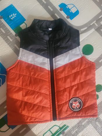 Veste sans manche 12 mois