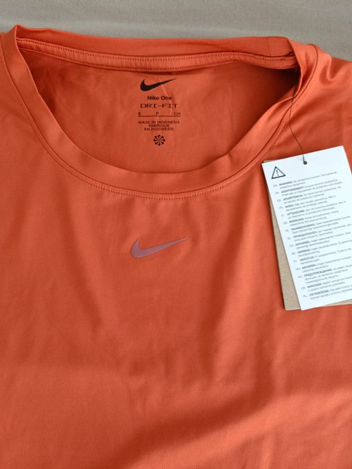 T-shirt Nike performance brique - photo numéro 2