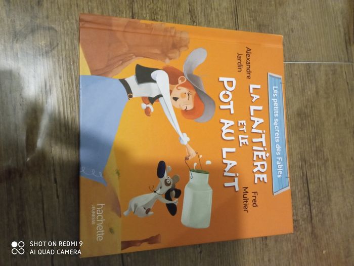 Livre la Laitière et le pot de lait