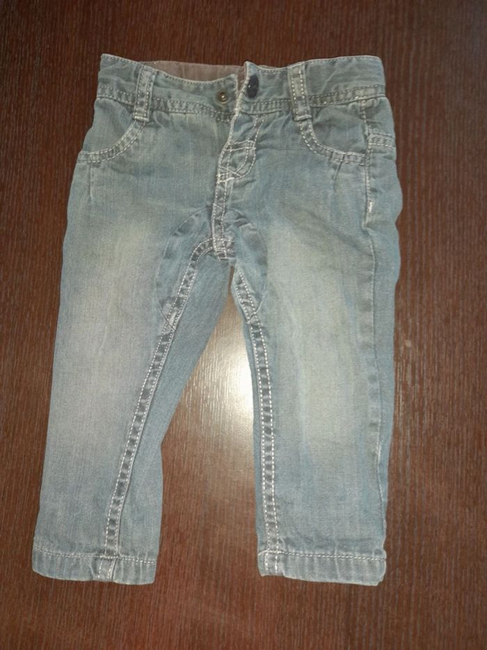 Jeans 9 mois 71 cm tape à l'œil