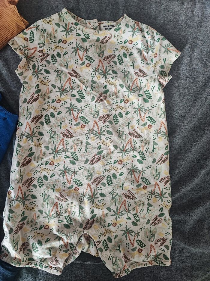 Combinaison tape à l'oeil taille 23 mois - photo numéro 2